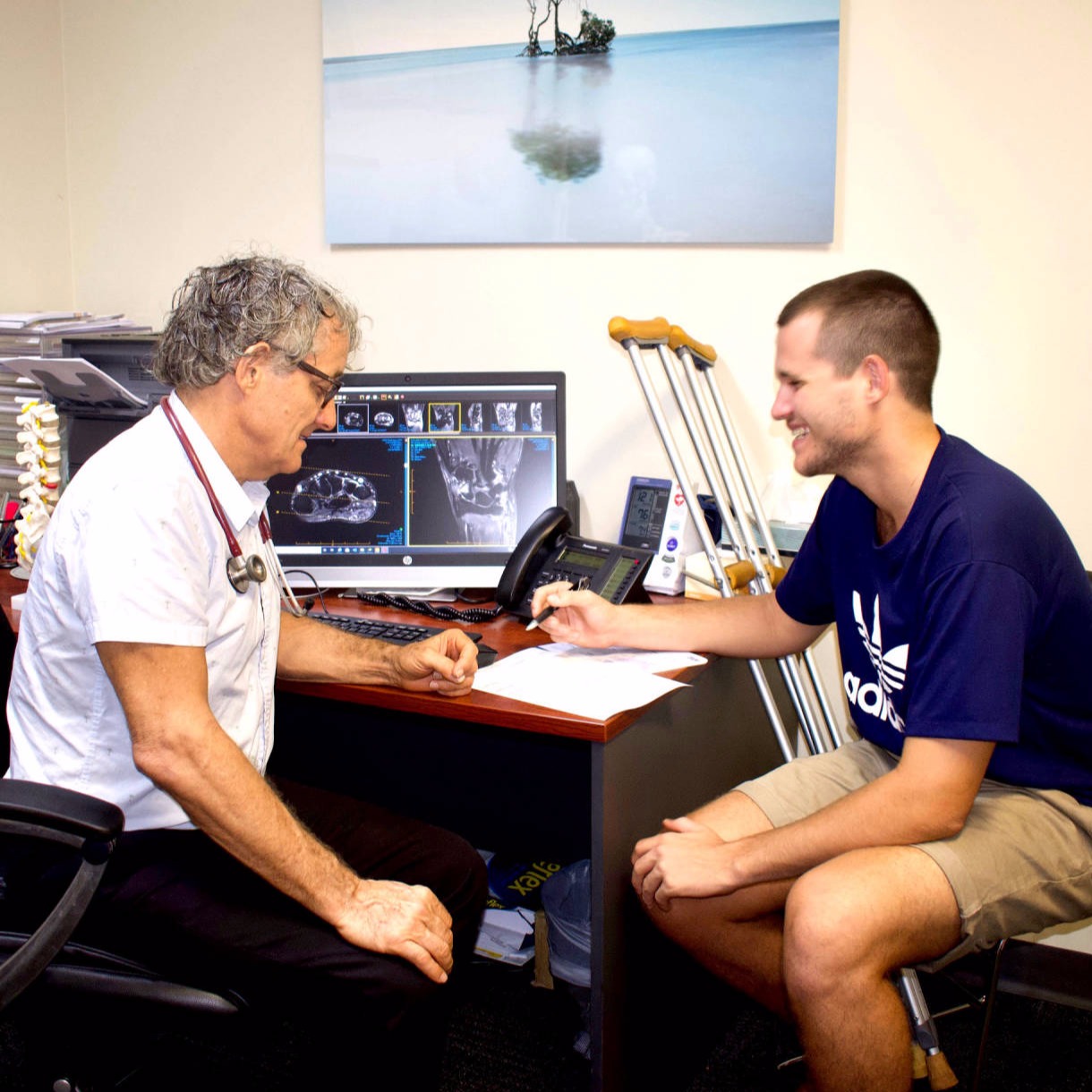 Medical Consultation on Back Pain, Knee Injury and Sports Injury